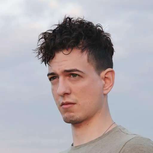 Dominik Scholz